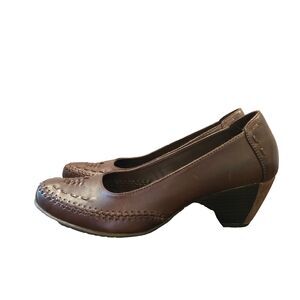 I LOVE COMFORT brown leather block heel 8.5 stitched vintage western cottagecore